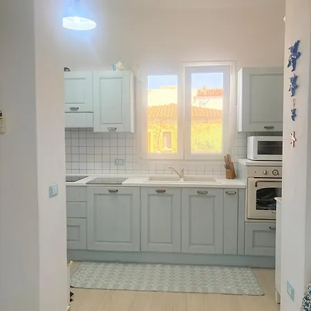 House Ilaria Topazio Апартаменти Ольбія