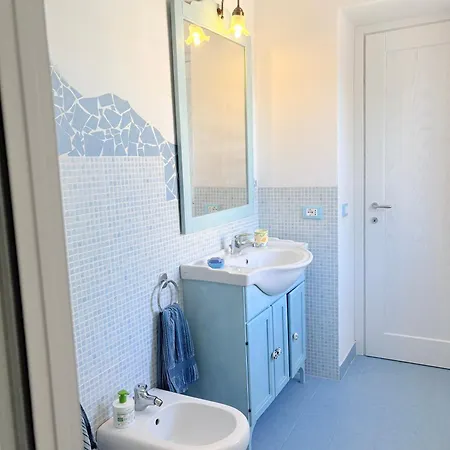 House Ilaria Topazio Апартаменти